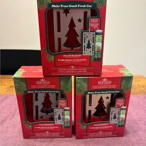 Scenticles New in box. 3  Red and Green Christmas Ornaments